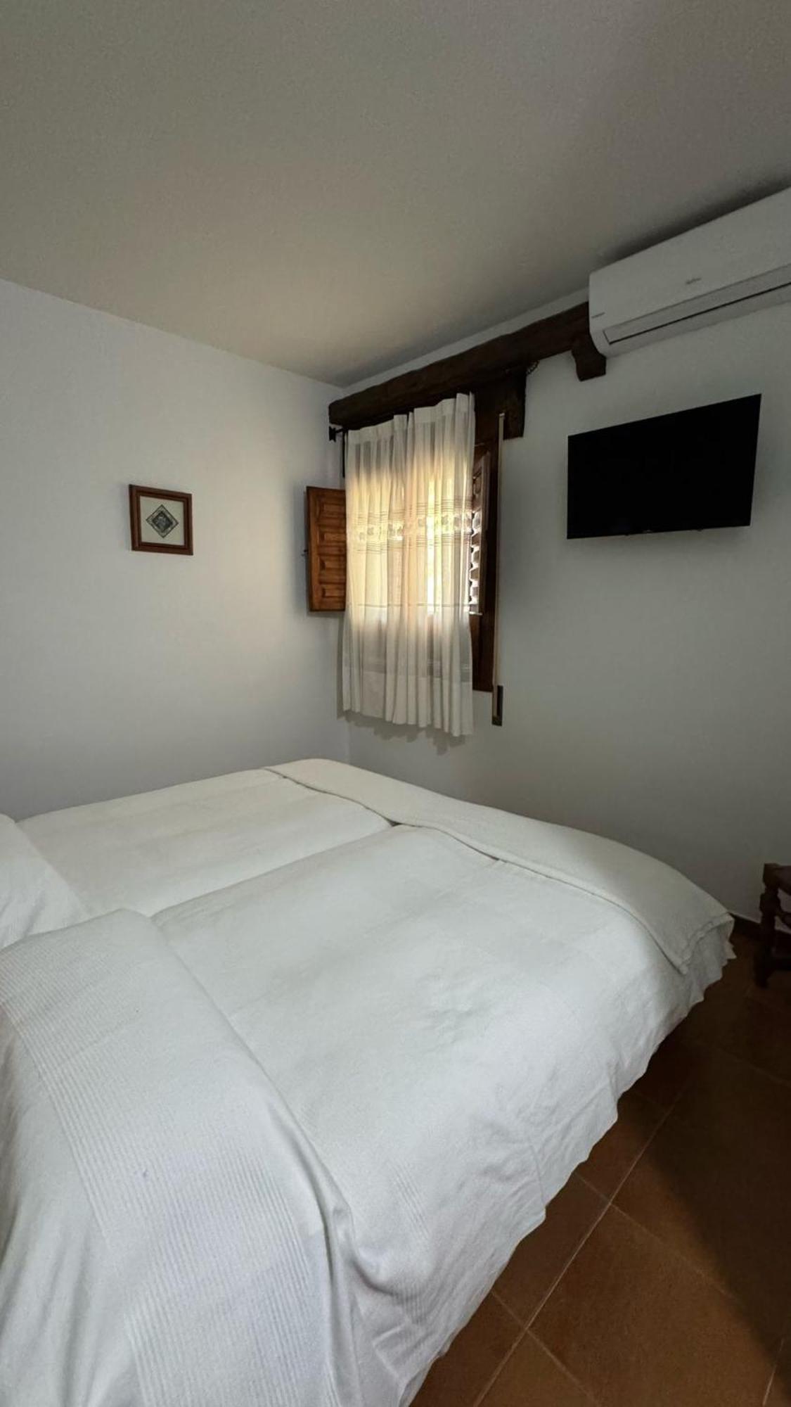 La Troje Oropesana Country house *